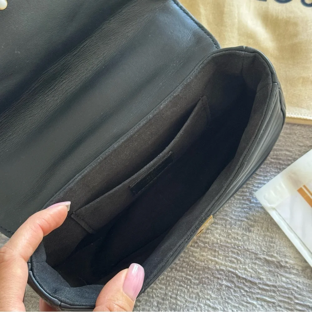 Louis Vuitton Wave Black Quilted Shoulder/Crossbody Bag, Authentic - Picture 9 of 16